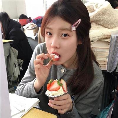 地府两祸害惹得全城偷听八卦